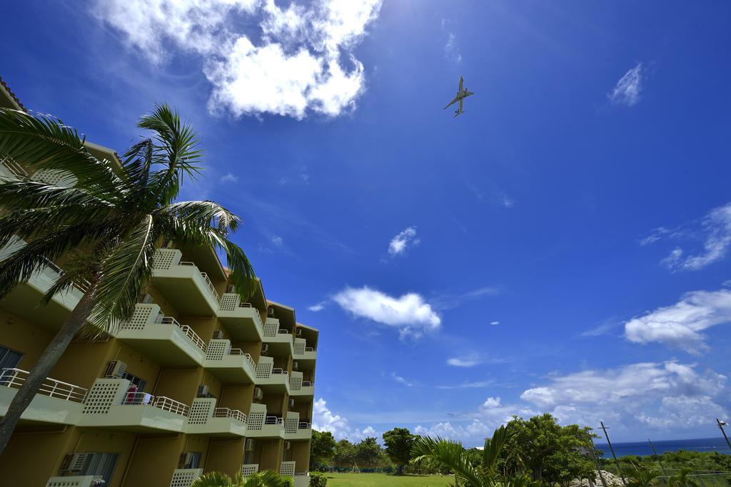 Exes Ishigaki Hotel Ishigaki  Exterior foto