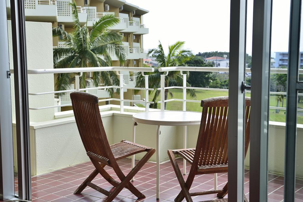 Exes Ishigaki Hotel Ishigaki  Exterior foto