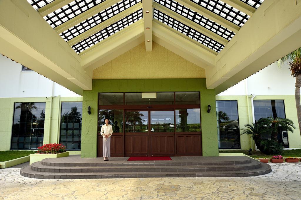 Exes Ishigaki Hotel Ishigaki  Exterior foto