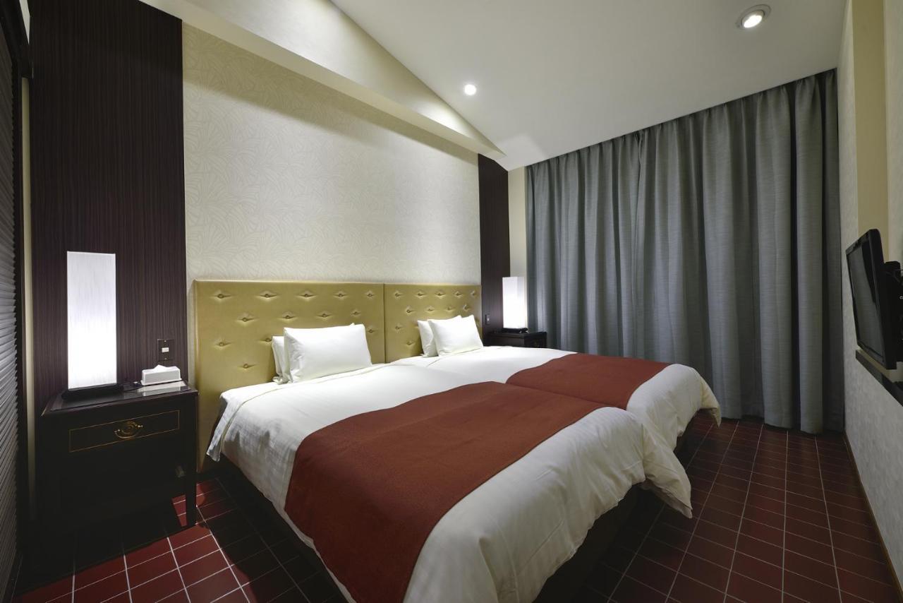 Exes Ishigaki Hotel Ishigaki  Exterior foto